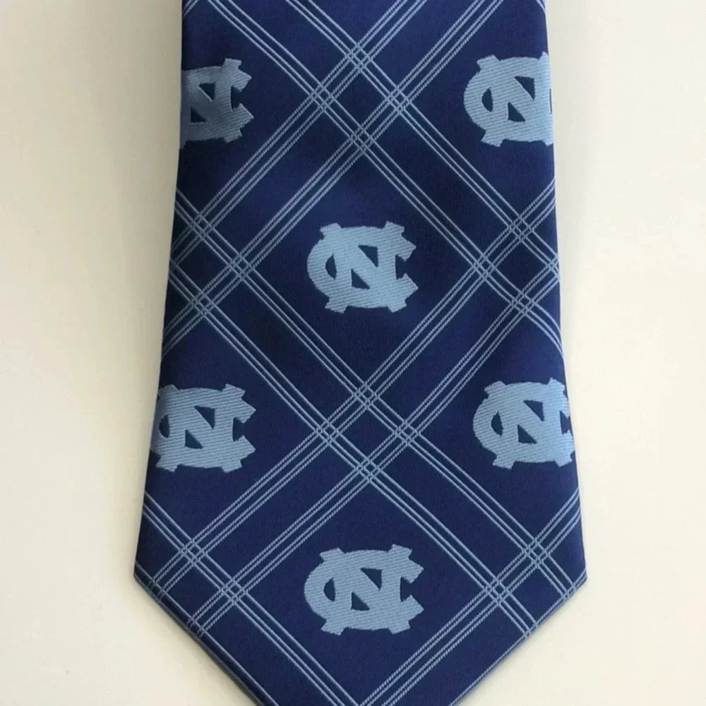 NWT North Carolina Tar Heels Collegiate Tie - Picture 2 of 8